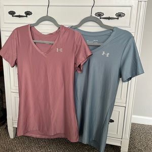 Under Armor- small loose Tees (heatgear)